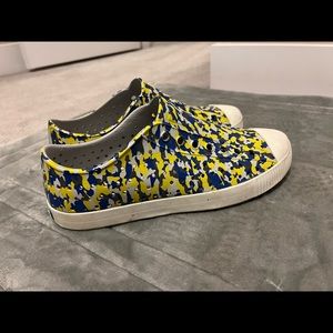 Native Shoes Jefferson Speckled Size 7 Mens Youth